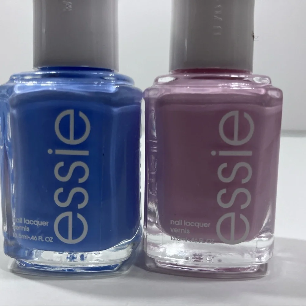 2 Essie Polish